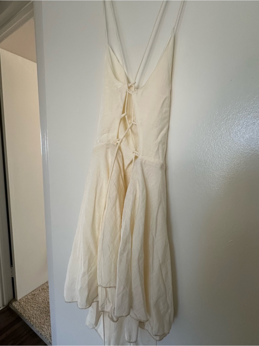 White Ruffle Mini Romper with Spaghetti Straps  | Size M - Picture 9 of 10